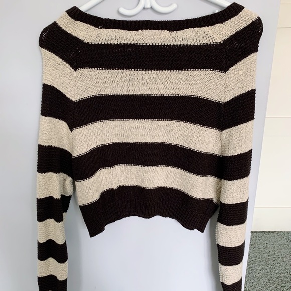 Urban Outfitters Striped Cropped Sweater (S) - Picture 2 of 3